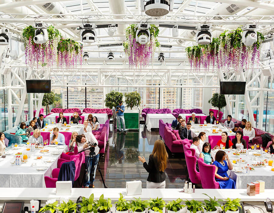 Transform Corporate Events With Flowers
